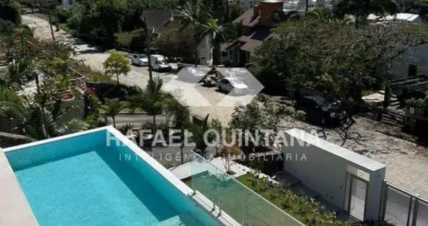 Casa à venda, 6 quartos sendo 5 suítes, 2 vagas, piscina, 600m² privativos, praia brava, florianópolis - sc