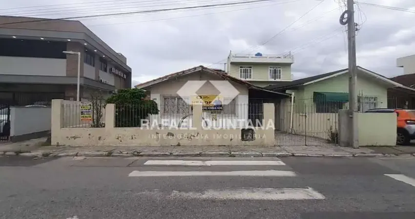 Casa comercial à venda, 3 quartos, 3 vagas, kobrassol, são josé - sc
