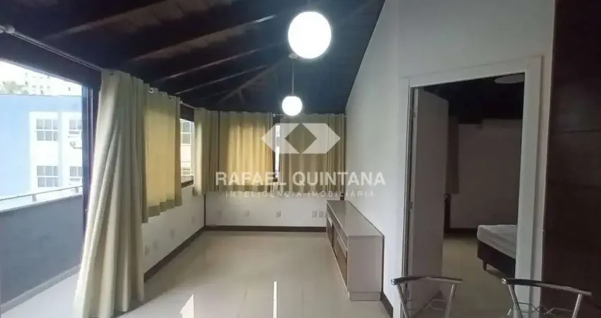 ALUGUEL: Apartamento de Cobertura, 1 Quarto, 60m² Privativos, Centro, Florianópolis - SC