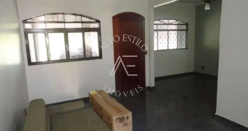 Casa para venda em Jardim Irajá de 260.00m² com 4 Quartos, 1 Suite e 4 Garagens