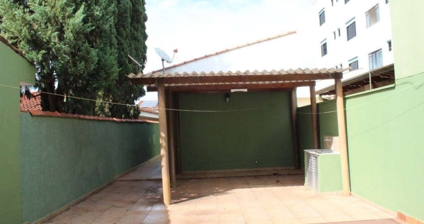 Casa para venda em Vila Monte Alegre de 100.00m² com 3 Quartos, 1 Suite e 4 Garagens