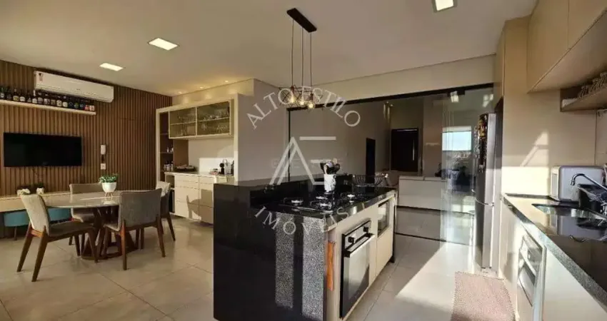 Casa de Condomínio para venda em Vila Do Golf de 208.00m² com 4 Quartos, 1 Suite e 4 Garagens
