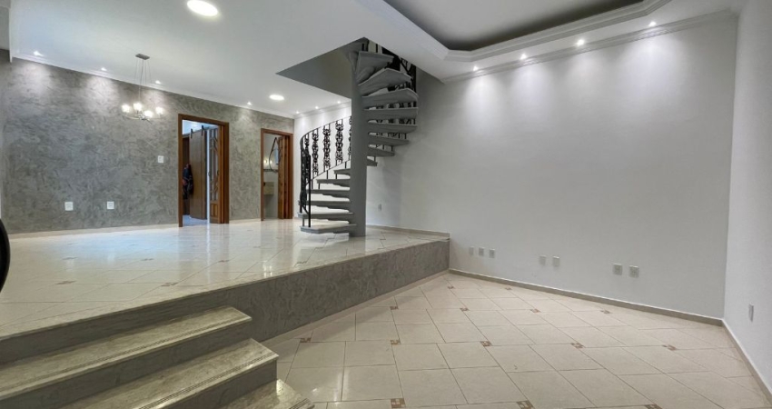 Sobrado 170m² com 03 dormitórios Venda - Jd Regente