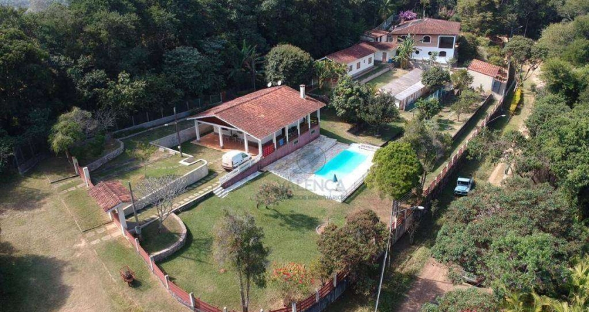 Chácara com 2 dormitórios à venda, 2120 m² por R$ 680.000,00 - Jundiaizinho - Atibaia/SP