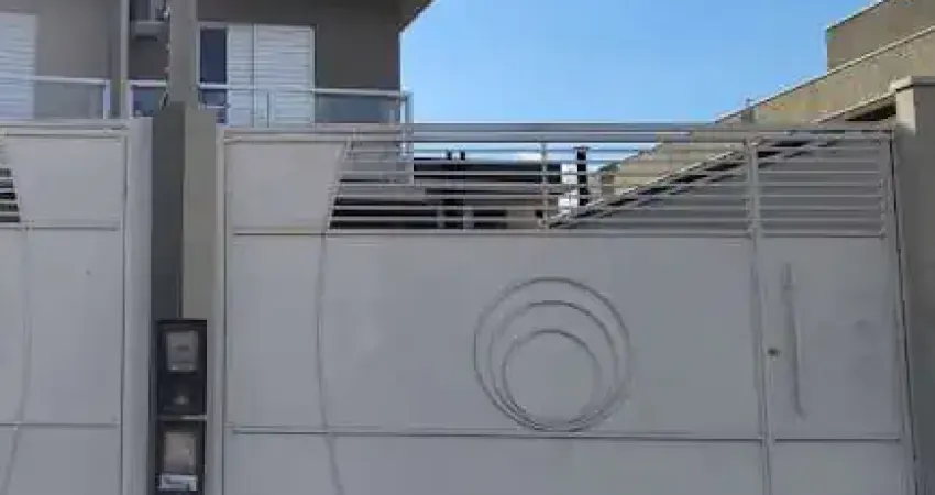 Casa co 3 qurtos sendo 01 suite em Atibaia