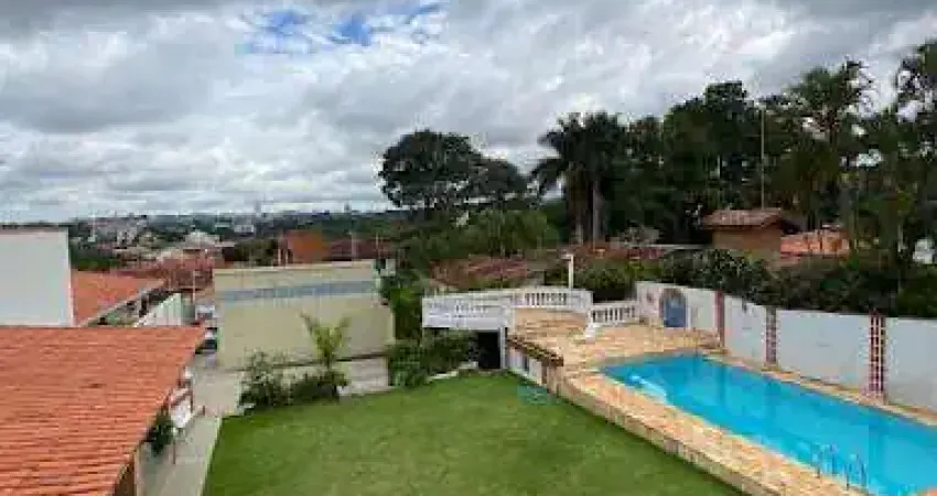 Casa com 3 quartos à venda na Rua Fernando Pessoa, Vila Giglio, Atibaia