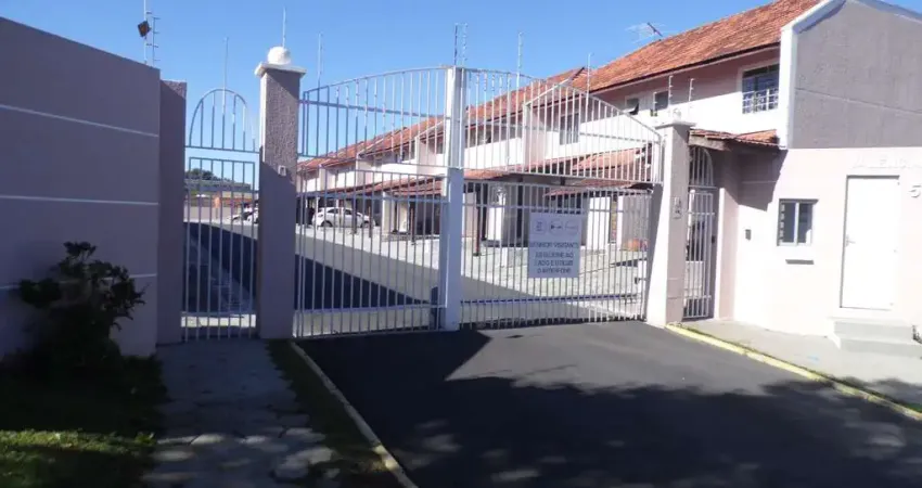 Sobrado à venda no atuba, curitiba – 3 quartos e 2 vagas | condomínio fechado