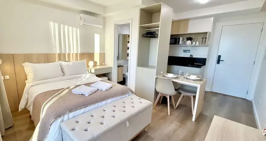IBIZA UNIQUE HOME - IBIZA Unique Home: Studio mobiliado à venda no Centro de Curitiba, pronto para morar ou investir