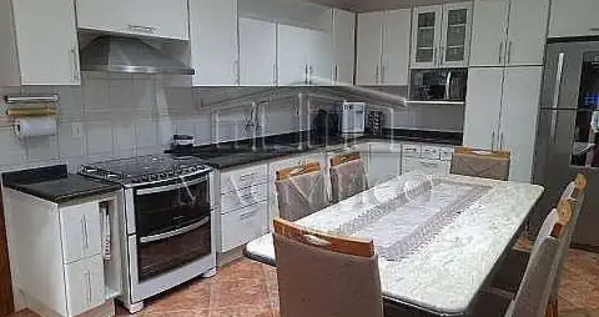 Casa com 4 quartos à venda na Rua Nestor Moreira, Cerâmica, São Caetano do Sul