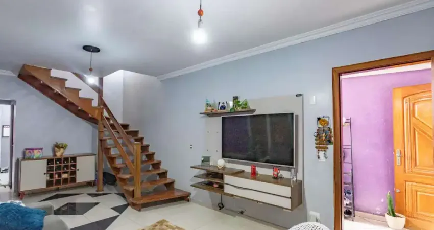 Casa com 3 quartos à venda na Rua das Limeiras, Taboão, Diadema