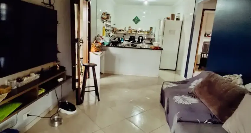 Lindo sobrado com 2 casas 6 dormitórios sendo 2 suítes e 4 vagas no jd. Abril em osasco