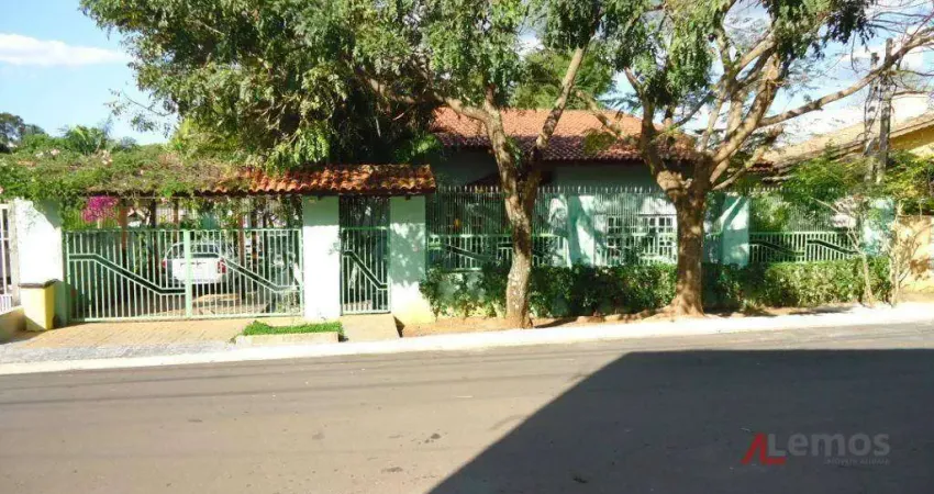 Casa com 3 dormitórios à venda, no bairro Jardim Paulista em Atibaia/SP - CA0251