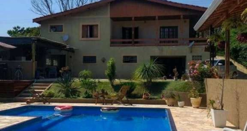 Casa com 4 dormitórios à venda, no Jardim Estância Brasil em Atibaia/SP - CA4685