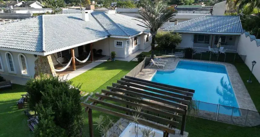 Casa com 7 dormitórios à venda, no Condomínio Flamboyant em Atibaia/SP - CA4959