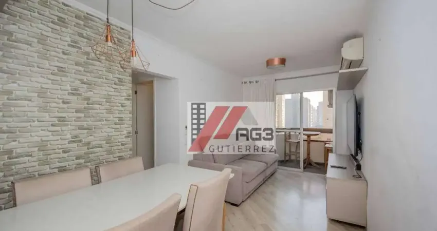 Apartamento mobiliado de 3 dormitórios, suíte, varanda, ar-condicionado, duas vagas, depósito e lazer nas Perdizes