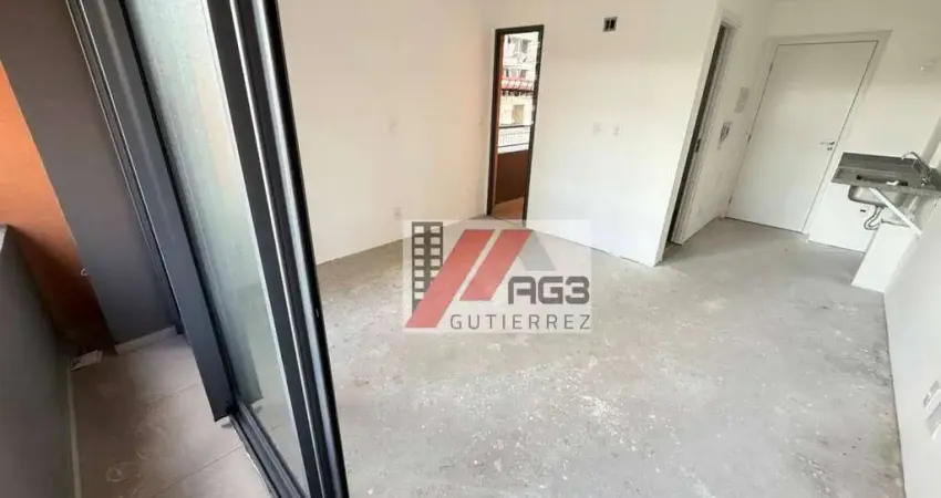 Studio novo com varanda, banheiro com ventilação natural e lazer ao lado da PUC em Perdizes