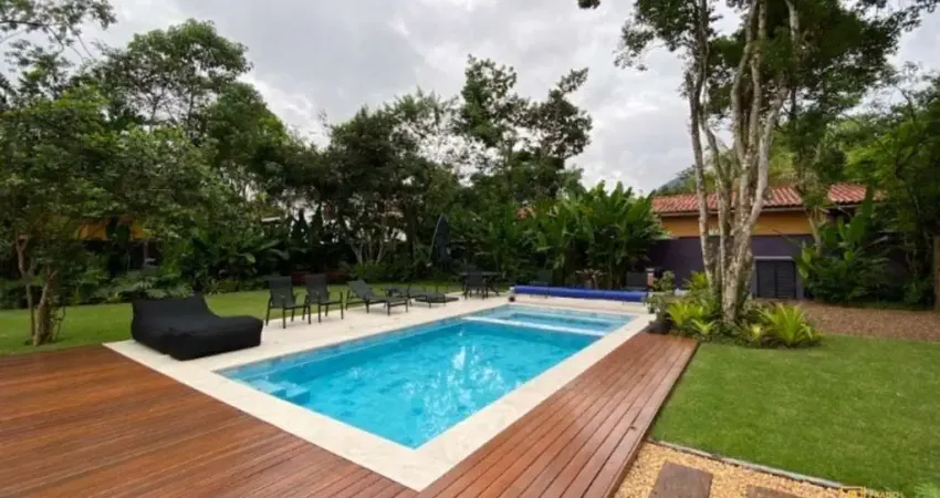 Casa em condomínio fechado com 4 quartos à venda na Praia do Itamambuca, Ubatuba 