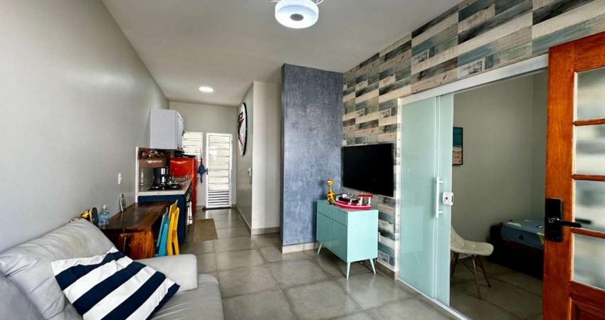 Apartamento Garden todo reformado, com área privativa em ótima localização