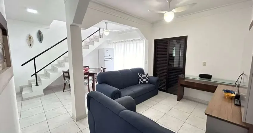Cobertura Duplex com 3 quartos na praia do Itaguá.
