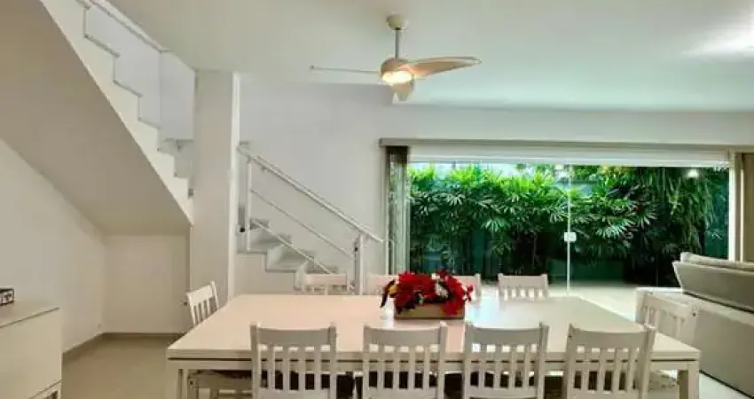 Excelente  Casa com 6 suítes com 450 metros de construção