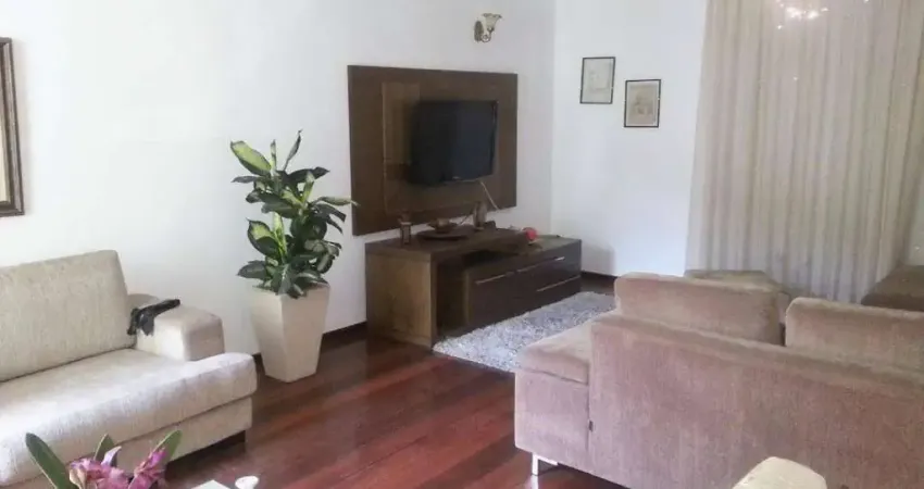 Casa Residencial à venda, São Mateus, Juiz de Fora - .