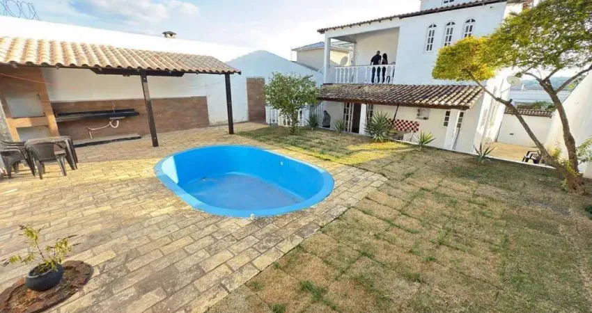 Casa com 4 dormitórios à venda, 336 m² por r$ 589.000 - aeroporto - juiz de fora/mg