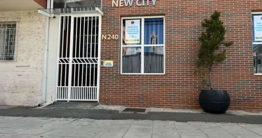 Apartamento 2 quartos em condomínio clube no Centro de Curitiba