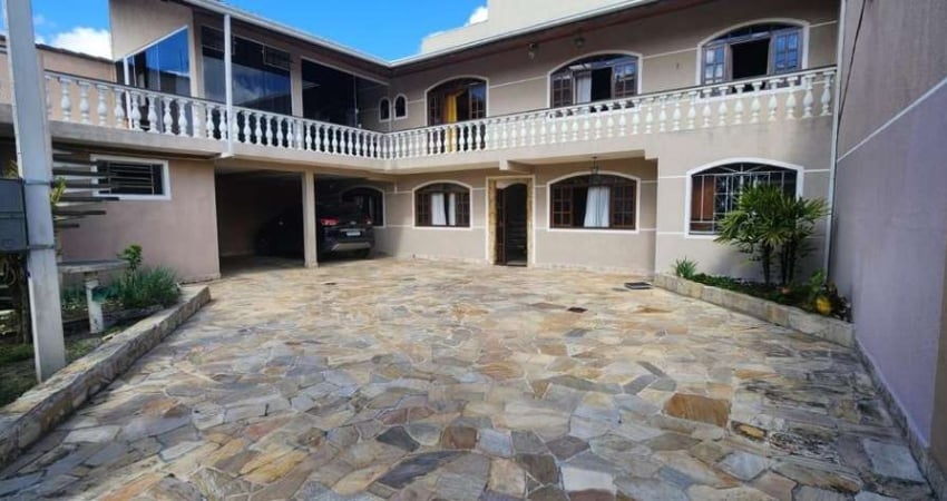 Sobrado com 4 dormitórios para alugar, 300 m² por R$ 4.526,00/mês - Afonso Pena - São José dos Pinhais/PR