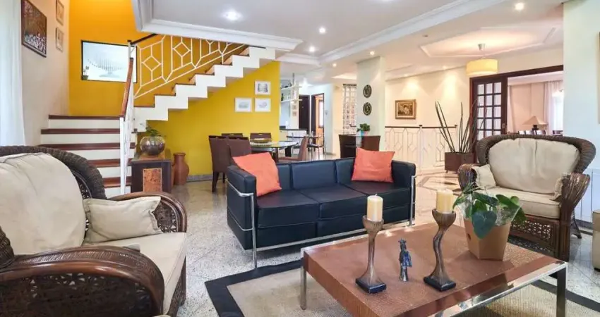CASA com 4 dormitórios à venda com 464m² por R$ 3.214.000,00 no bairro São João - CURITIBA / PR