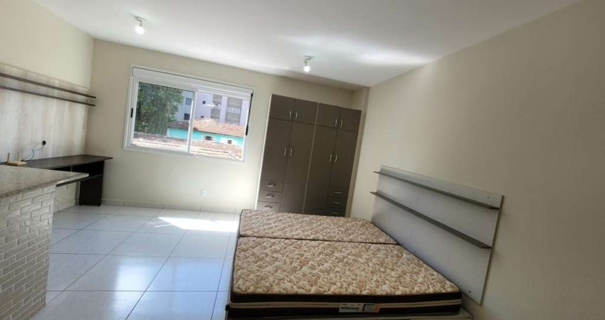Excelente apartamento para quem busca praticidade e uma localização privilegiada no bairro Alto da Rua XV em Curitiba-PR.