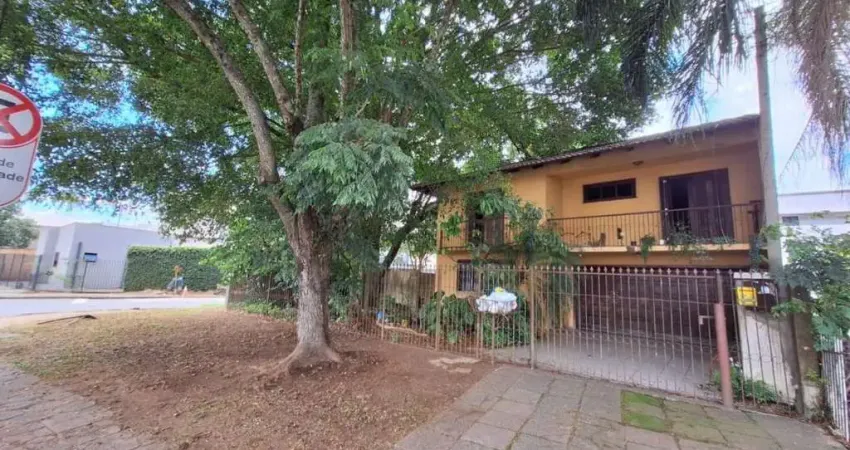 Casa com 5 dormitórios à venda, 185 m² por R$ 870.000,00 - Fazendinha - Curitiba/PR