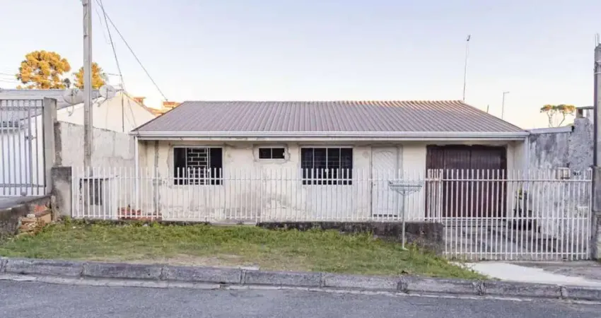 Casa com 4 quartos à venda na Rua Madre Leopoldina de Santa Tereza, 75, Xaxim, Curitiba