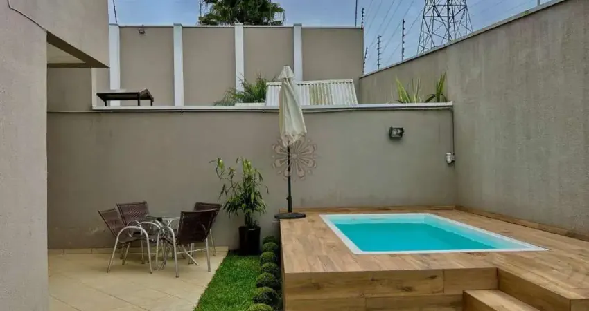 Oportunidade única: sobrado triplex com piscina em santa felicidade