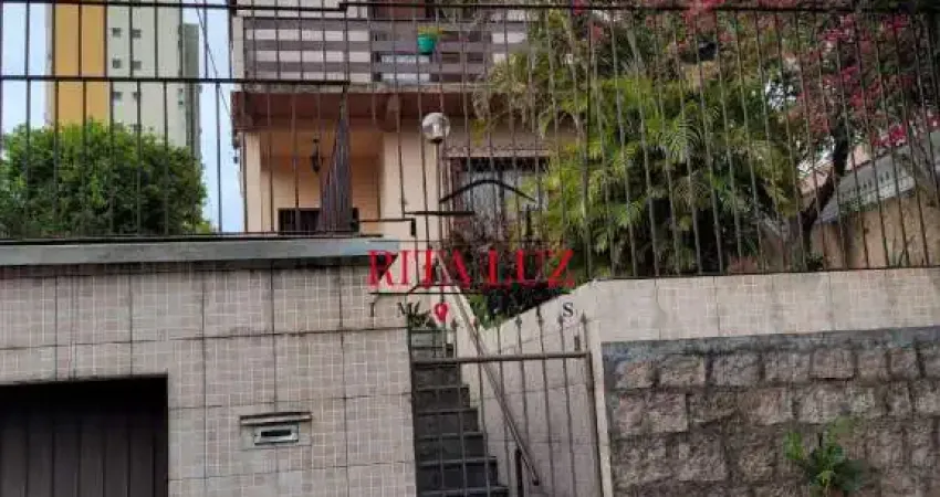 Casa com 3 quartos à venda na Rua Caldre e Fião, 54, Santo Antônio, Porto Alegre