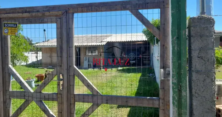 Casa com 2 quartos à venda na Iraí, 1020, Praia Do Magistério, Balneário Pinhal