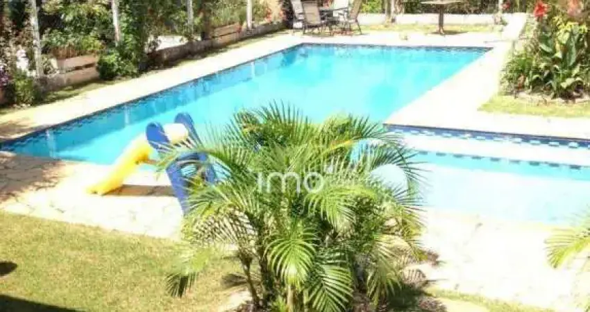 Vende se Belíssima Casa Cafezal 4 , 432m² A.C.  4 quartos, 2 suítes, 3 salas, piscina, área gourmet, pomar,  segurança e privacidade!!!