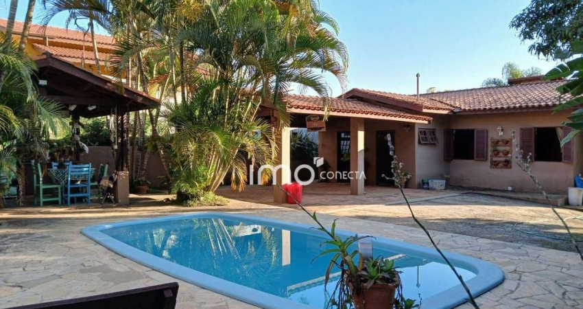 Vende se Chácara no Engordadouro ao lado do Cond Chácara Pai Jacó, 3 quartos, 3 salas, 3 vagas, piscina, avalia permuta até 400.000 em Jundiaí  !