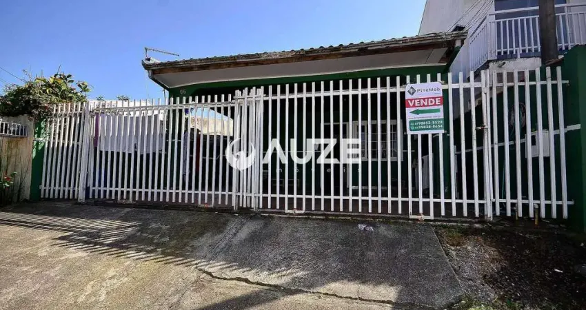 Aceita Financiamento! Casa averbada com 160m² de área construída pertinho de todo o comércio, escol