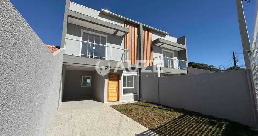 Sobrado à Venda com 3 quartos sendo uma suíte no Bairro Cachoeira, Araucária, PR