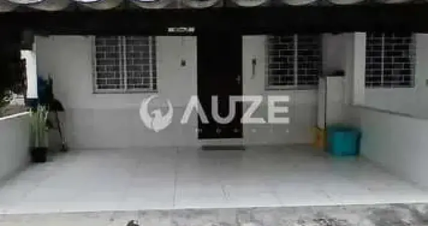 Casa com 3 quartos à venda na Rua Paulo Setúbal, 2079, Boqueirão, Curitiba