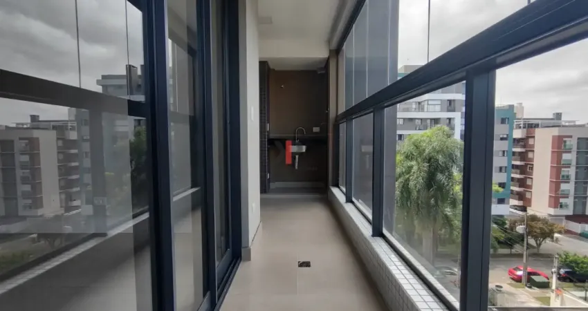 Apto semi novo com 2 dormitórios, suíte, ampla sacada com churrasqueira, 1 vaga! excelente localização no bacacheri!