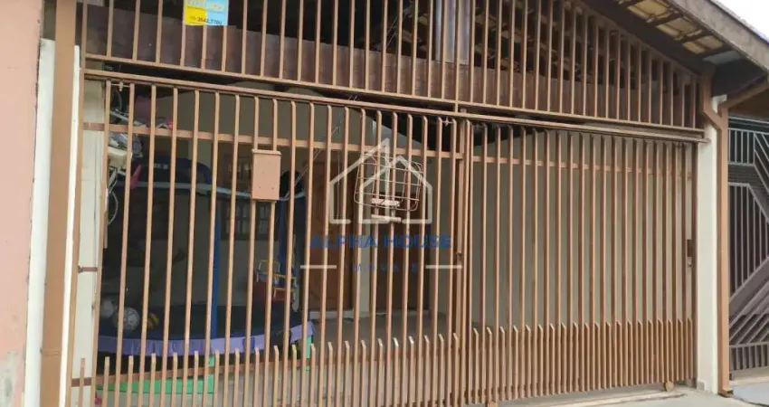Casa à venda, Residencial Mombaça I, com dois dormitórios e garagem para dois carros.