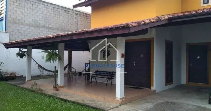 Belíssimo Sobrado à venda, Alto do Cardoso, Pindamonhangaba, SP