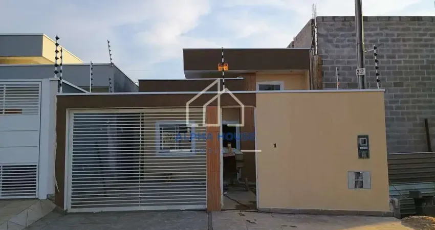 Casa à venda, Flamboyant , com três dormitórios sendo uma suíte.
