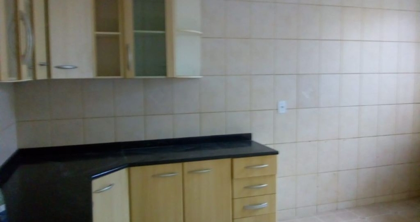 Ótima casa no centrão de Taubaté prox ao mercadão