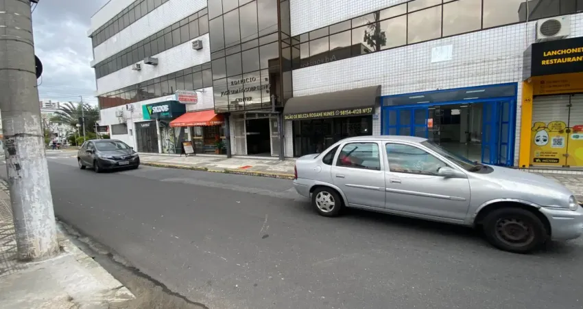 Ponto comercial para alugar na Rua Coronel Marcondes de Mattos, 41, Centro, Taubaté