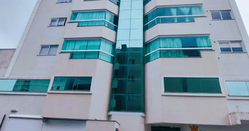 Apartamento de 3 dormitórios, MOBILIADO, 107 m², a 300 m da praia de Gravatá, Navegantes - SC