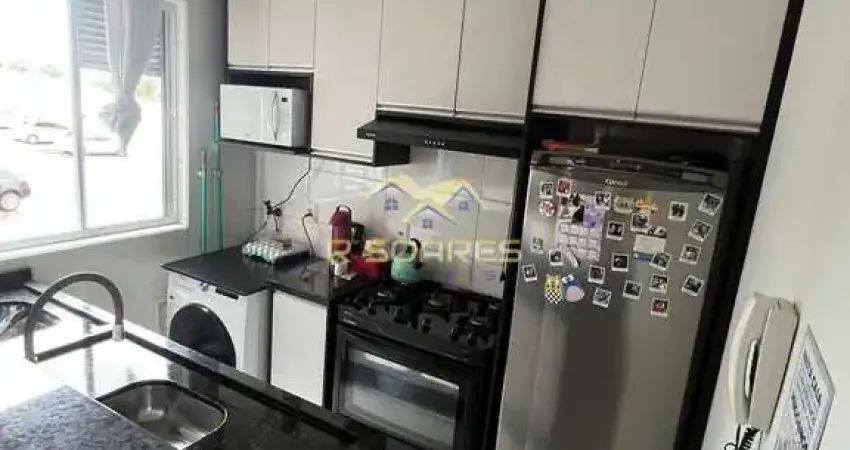 Apartamento à venda em condomínio Clube no Costeira, Araucária, com espaço para lazer e comodidades