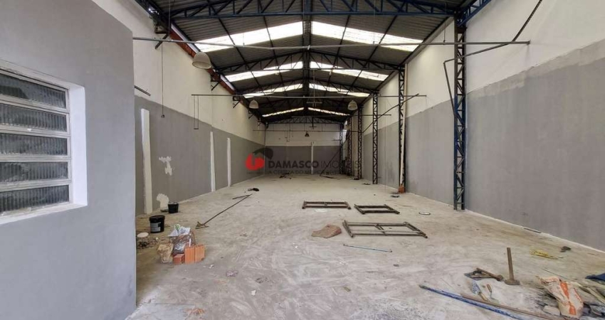 Galpão para locação, 500m², na Rua Alegre, Santa Paula, São Caetano do Sul, SP