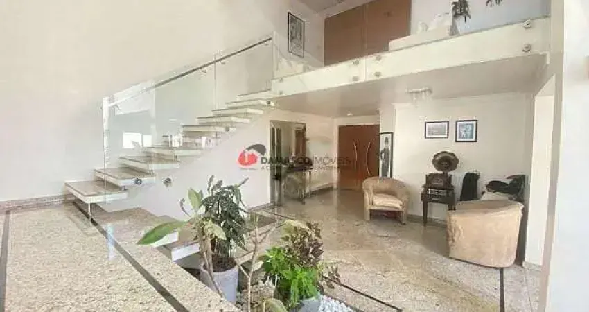 Sobrado à venda 3 Quartos, 3 Suites, 5 Vagas, 380M², Jardim, Santo André - SP